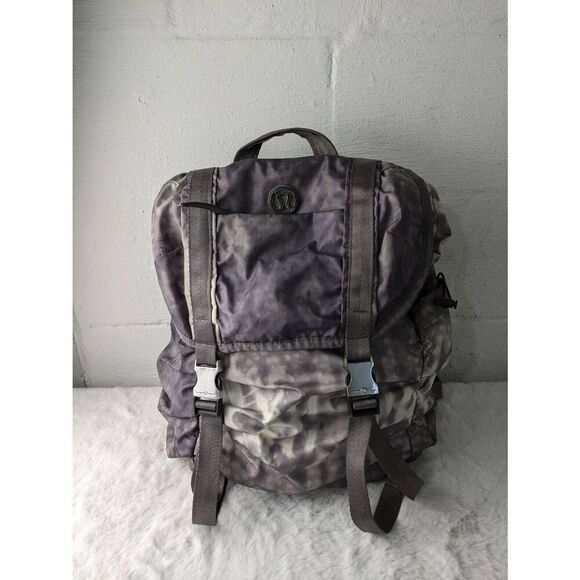 Lululemon Wanderlust Rucksack in Rare Snowy Owl Print Backpack - Picture 1 of 16